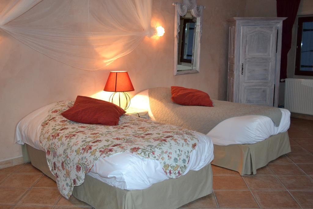 Maison D'Hotes Les Fougeres ミルマンド エクステリア 写真